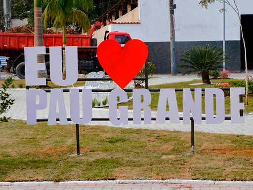 cartão postal do distrito de Pau Grande.